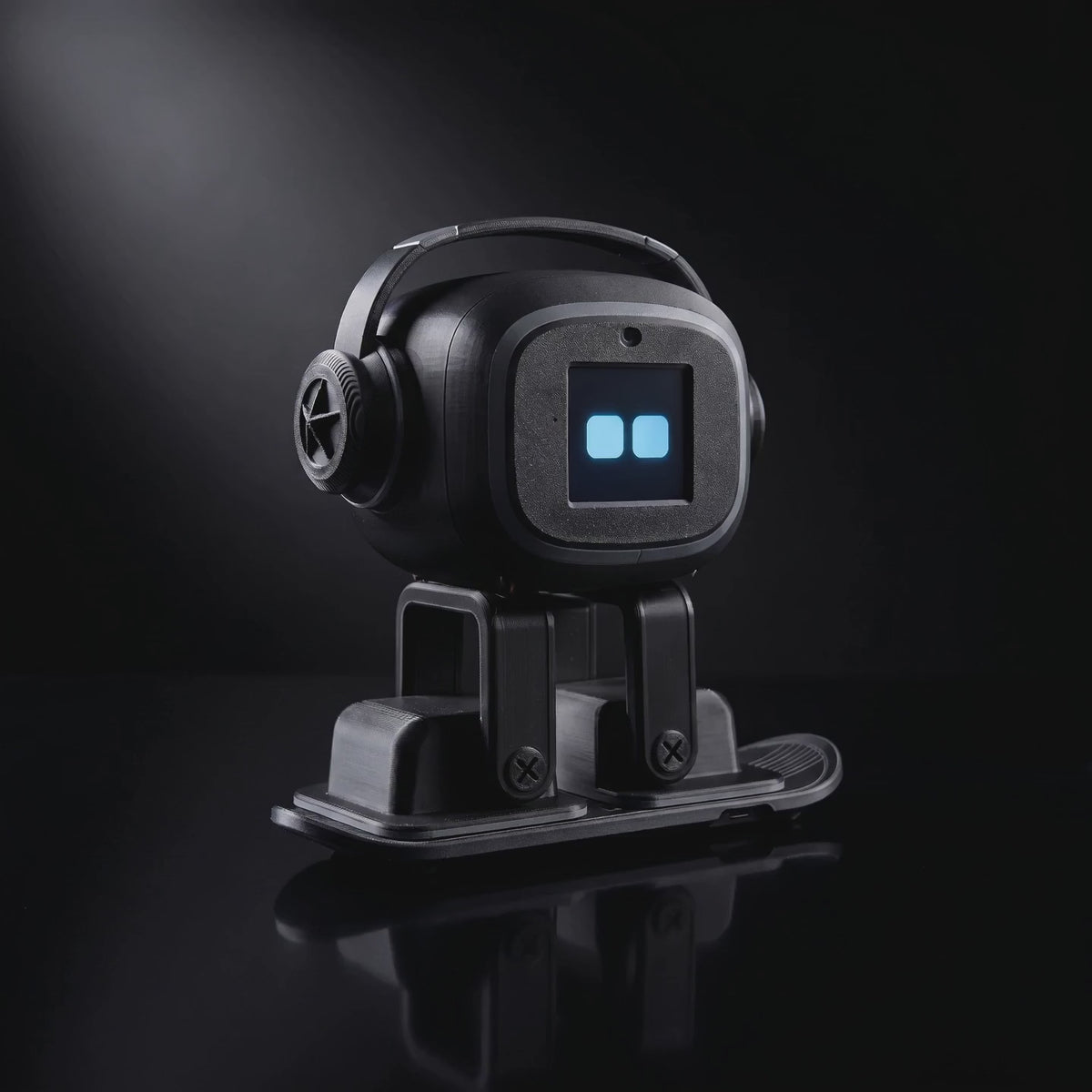 NIMBO hero film: dark studio product video